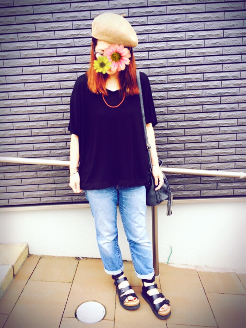 「オトナカジュアル、ootd、休日スタイル、black、GU、シンプル、デニム、サンダル、カジュアル」｜「usedのアイテム（ハンチング/ベレー帽、ベージュ系）」を使った、halさん（レディース・163cm）の夏コーディネートの1枚目の写真
