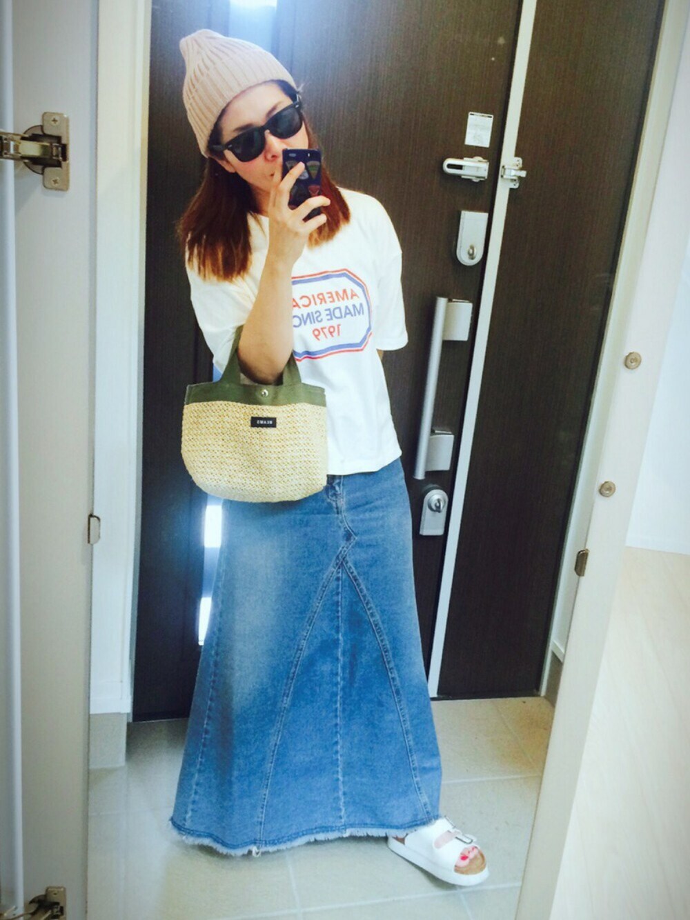 「outfit、スカート、Tシャツ、デニム、サンダル、カジュアル、GU、ママコーデ、大人カジュアル」｜「LOWRYS FARMのニットワッチ　562651（ニットキャップ/ビーニー、ベージュ系）」を使った、halさん（レディース・163cm）の夏コーディネートの1枚目の写真