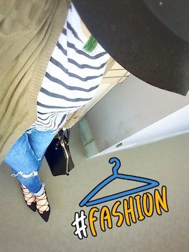 「ZARA（ザラ）のアイテム（Tシャツ/カットソー、ホワイト系）」を使った、가영 がよん◡̈⃝さん（レディース・161cm）の春コーディネート