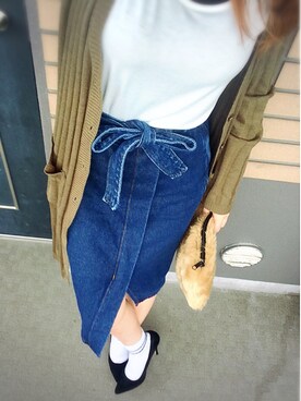 「GU（ジーユー）のアイテム（デニムスカート、ブルー系）」を使った、가영 がよん◡̈⃝さん（レディース・161cm）の秋コーディネート
