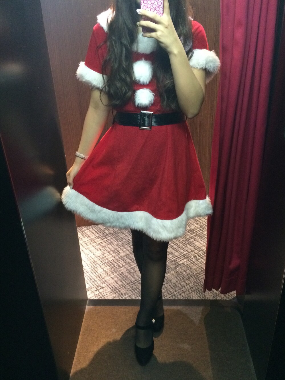 「サンタクロース、サンタコス、コスプレ、クリスマス、あか、レッド、ワンピース、ポンポン、R&E」｜「.のアイテム（ワンピース、レッド系）」を使った、mocoさん（レディース・162cm）の冬コーディネートの1枚目の写真