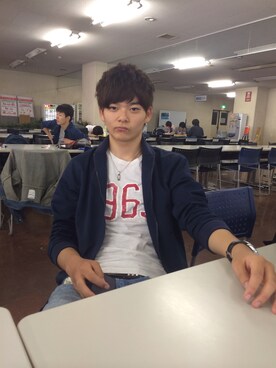 「temptation（テンプテーション）のアイテム（スタジャン）」を使った、soraさん（メンズ・174cm）の春コーディネート