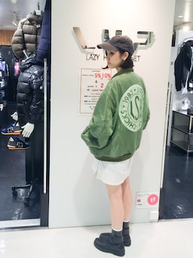「L.H.P（エルエイチピー）のアイテム（タンクトップ）」を使った、Hikaru Shimizuさん（レディース・165cm）の秋コーディネート