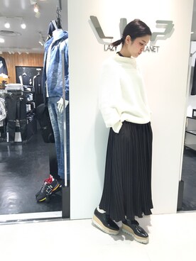「L.H.P（エルエイチピー）のアイテム（ニット/セーター）」を使った、Hikaru Shimizuさん（レディース・165cm）の冬コーディネート