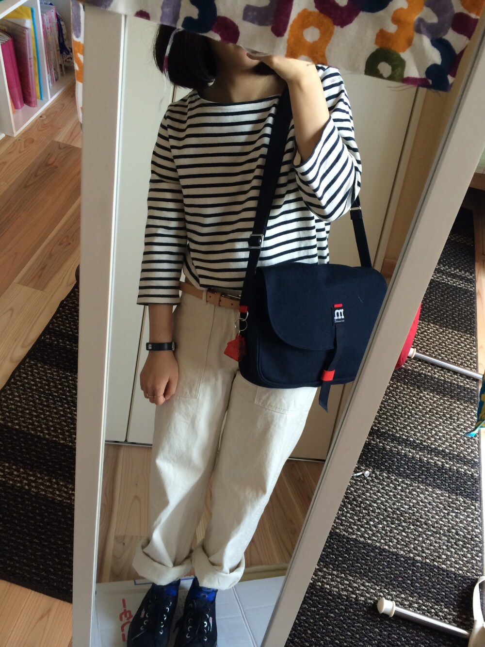 「ボーダー、marimekko、Danton、白、ホワイトパンツ」｜「COMME des GARCONSのSUPERGA × COMME des GARCONS
デニムスニーカー（スニーカー、ブルー系）」を使った、ぶーさん（レディース・148cm）の春コーディネートの1枚目の写真