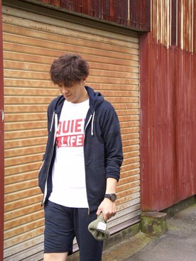 「アイテム（パーカー）」を使った、ZAKIsan🌏さん（メンズ・181cm）の夏コーディネート