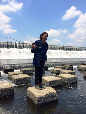 「THREE BLIND MICE（スリーブラインドマイス）のアイテム（スラックス）」を使った、青山圭佑さん（メンズ・170cm）の夏コーディネート
