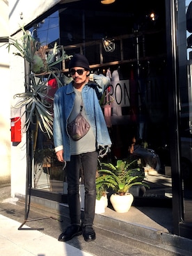 「nonnative（ノンネイティブ）のアイテム（バッグ）」を使った、青山圭佑さん（メンズ・170cm）の春コーディネート