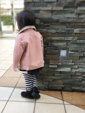 「アイテム（ライダースジャケット、ピンク系）」を使った、歌助さん（キッズ・90cm）の秋コーディネート