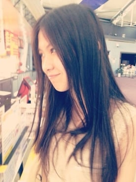 「dont rememberのアイテム（スカート、ベージュ系）」を使った、花柒小姐さん（レディース・172cm）の春コーディネート