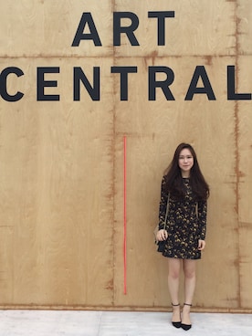 「Marc by Marc Jacobs（マークバイマークジェイコブス）のアイテム（パンプス）」を使った、Tiffany Lamさん（レディース・154cm）の春コーディネート
