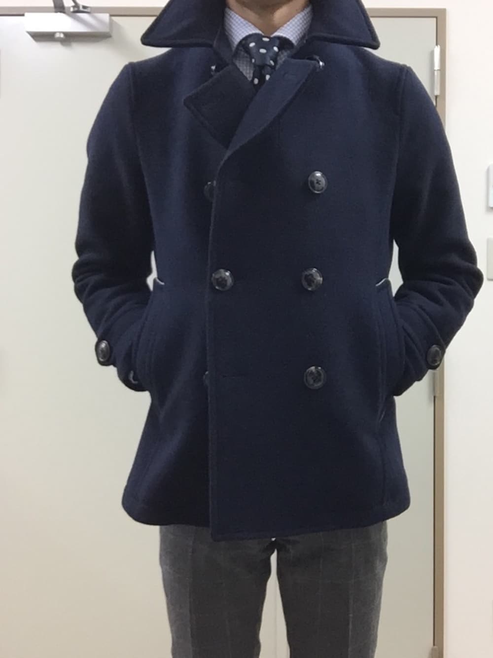 「ピーコート」｜「tk.TAKEO KIKUCHIのアイテム（ピーコート、ブラック系）」を使った、RTさん（メンズ・177cm）の秋コーディネートの1枚目の写真