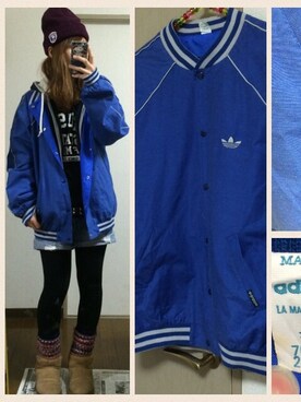 「adidas（アディダス）のアイテム（その他アウター、ブルー系）」を使った、ママくろさん（レディース・158cm）の冬コーディネート