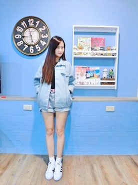 「Lulus（-）のアイテム（ジャケット/アウター）」を使った、盈羽さん（レディース・162cm）の秋コーディネート