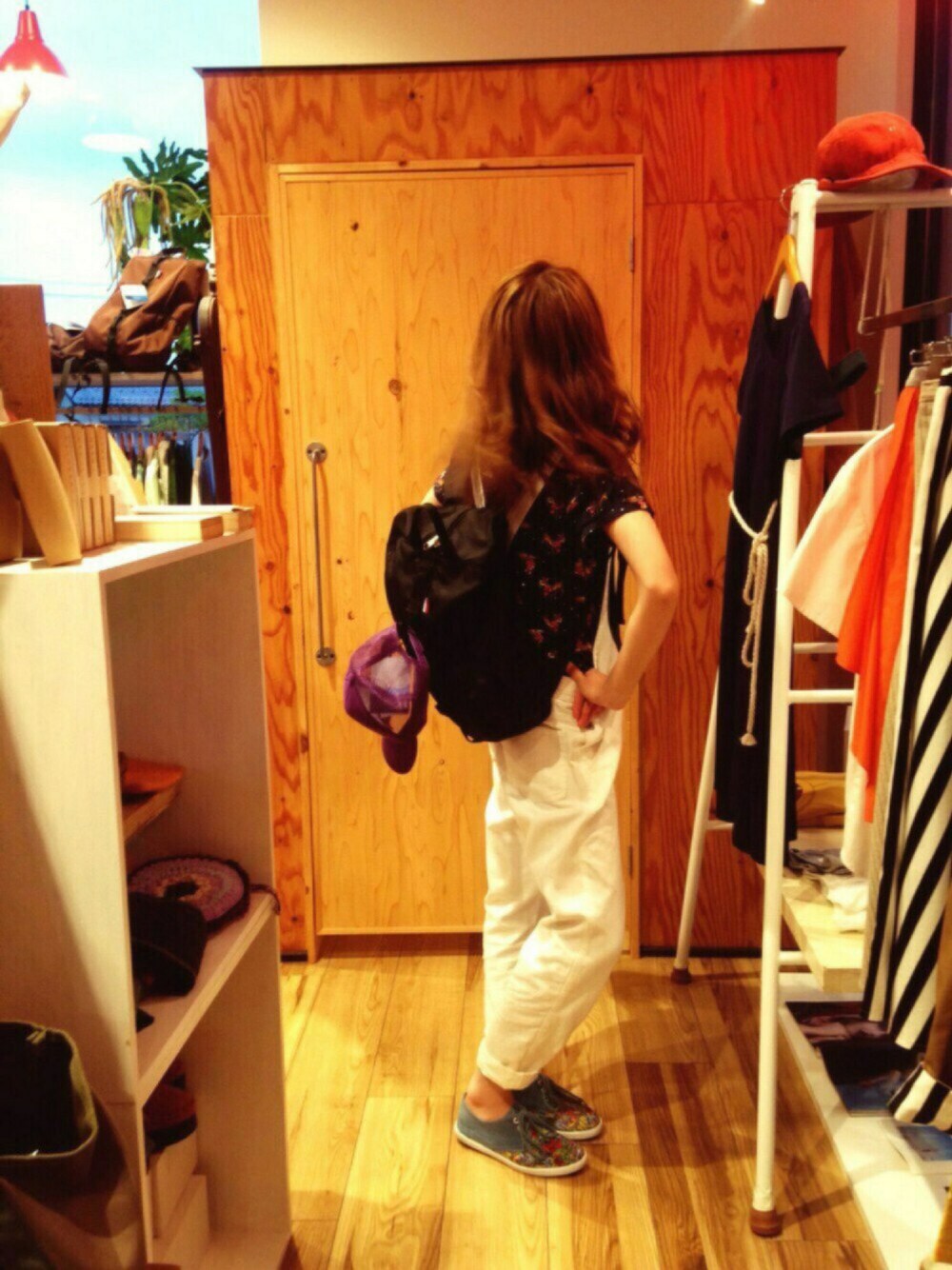 「goslowcaravan、doldy、KOYUK、しまむら、サロペット、リュックスタイル、休日CODE」｜「go slow caravanのアイテム（シャツ/ブラウス、ブルー系）」を使った、ArisAさん（レディース・164cm）の夏コーディネートの1枚目の写真