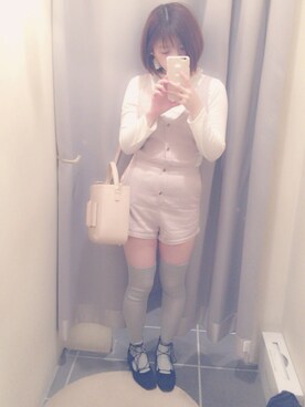 「FOREVER 21（フォーエバー トゥエンティーワン）のアイテム（サロペット/オーバーオール、ベージュ系）」を使った、♡me♡さん（レディース・158cm）の春コーディネート