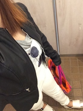 「アイテム（トートバッグ、オレンジ系）」を使った、0127さん（レディース・153cm）の春コーディネート