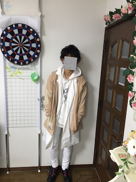 「白」｜「アイテム（カバーオール）」を使った、ぴーちゃんさん（メンズ・171cm）の春コーディネート