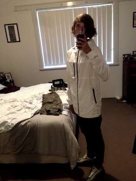 「アイテム（ナイロンジャケット）」を使った、ハリーさん（メンズ・183cm・10代）の春コーディネート