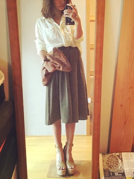 「カーキ×ベージュ」｜「アイテム（パンツ）」を使った、太田さん（レディース・154cm）の夏コーディネート