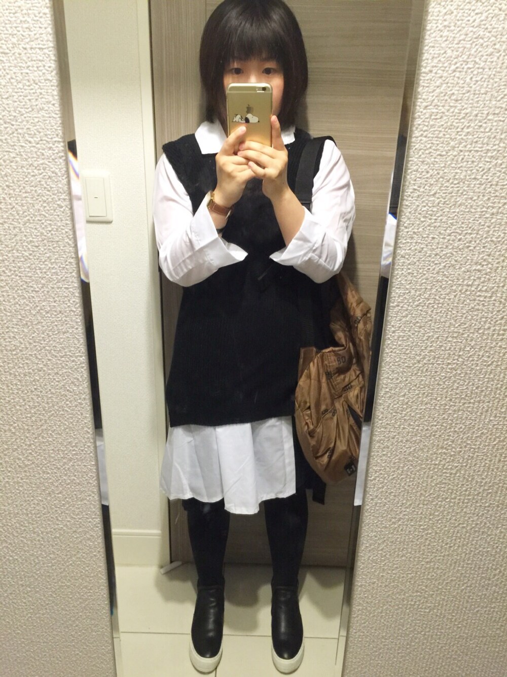 「LIVE、モノトーン、ベスト、プチプラ」｜「w closetのアイテム（ベスト、ブラック系）」を使った、☆RandM☆さん（レディース・158cm）の秋コーディネートの1枚目の写真
