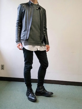 「グレーニット」｜「アイテム（ライダースジャケット）」を使った、keiさん（メンズ・174cm）の秋コーディネート