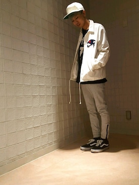 「KaneZ（ケインズ）のアイテム（キャップ）」を使った、にしおさん（メンズ・180cm）の冬コーディネート