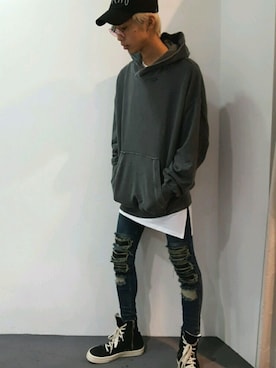 「REPRESENT（リプレゼント）のアイテム」を使った、にしおさん（メンズ・180cm）の夏コーディネート