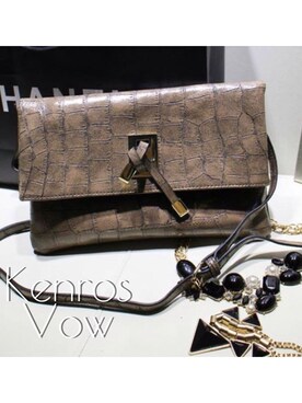 Kenros Vow 肯玫瑰さんのコーディネート