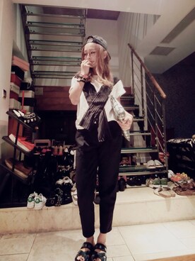 「Acne Studios（アクネストゥディオズ）のアイテム（その他シューズ）」を使った、nay0mi酱さん（レディース・166cm）の秋コーディネート
