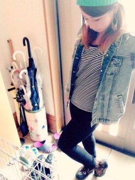 「学校」｜「アイテム（デニムジャケット）」を使った、Ellyさん（レディース・156cm）の秋コーディネート