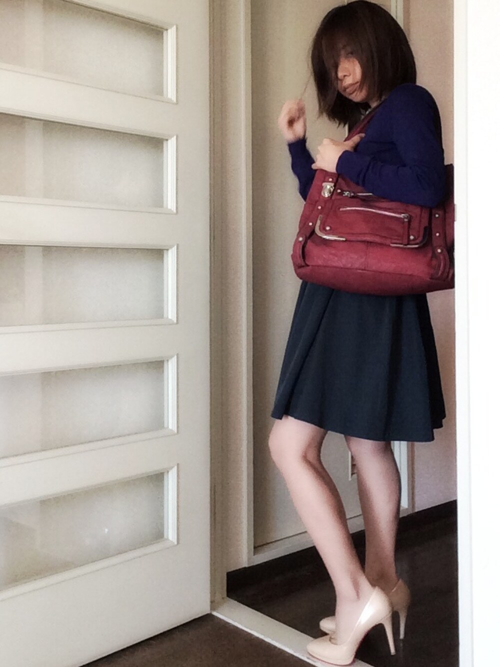 「秋のコーデ、おでかけ、キレイめ」｜「UNIQLOのアイテム（ニット/セーター、ブルー系）」を使った、みなとさん（レディース・152cm）の秋コーディネートの1枚目の写真