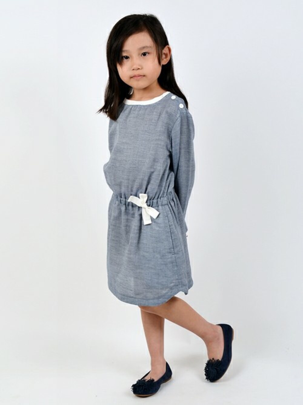 「ワンピース、リボン、ダブルガーゼ」｜「SHIPSのSHIPS KIDS:ダブルガーゼ リブ ワンピース(kids)（ワンピース、ブルー系）」を使った、はなちゃんさん（キッズ・115cm）の春コーディネートの1枚目の写真