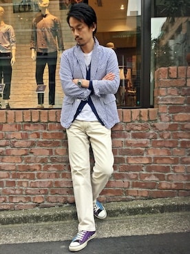 「アイテム（ブレスレット、ブルー系）」を使った、飯沼さん（メンズ・178cm）の冬コーディネート