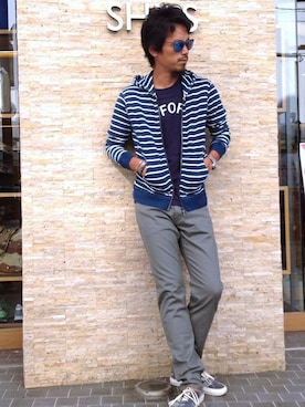 「グレーパンツ」｜飯沼さん（メンズ・178cm）の夏コーディネート