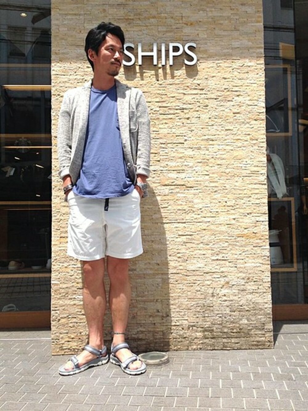 「シップス、SHIPS、サンダル、ショーツ、teva、パイルジャケット、テバ」｜「SHIPSのTEVA（テバ）: HURRICANE XLT "ストライプ"（サンダル、グレー系）」を使った、飯沼さん（メンズ・178cm）の夏コーディネートの1枚目の写真