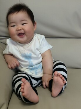 「Sophie la girafe（ソフィーラジラフ）のアイテム（トップス）」を使った、あかねくん&たっくんさん（キッズ・70cm）の春コーディネート