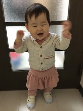 「H&M（エイチ・アンド・エム）のアイテム（ロンパース）」を使った、あかねくん&たっくんさん（キッズ・70cm）の秋コーディネート