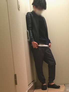 「DETAILS（ディテールズ）のアイテム（スラックス）」を使った、ぱくしさん（メンズ・163cm）の冬コーディネート
