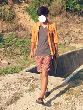 「HANES（ヘインズ）のアイテム（シューズ）」を使った、Mihaさん（メンズ・170cm）の夏コーディネート