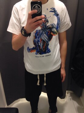 「UNIQLO（ユニクロ）のアイテム（T Shirts、ホワイト系）」を使った、Supremacismさん（メンズ・175cm）の春コーディネート