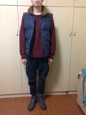 「FOREVER 21（フォーエバー トゥエンティーワン）のアイテム（Vest、ブルー系）」を使った、Supremacismさん（メンズ・175cm）の冬コーディネート
