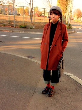 「OSMOSIS（オズモーシス）のアイテム（チェスターコート）」を使った、neneさん（レディース・158cm）の秋コーディネート