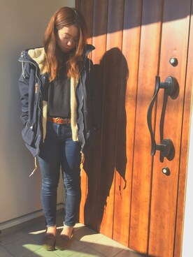 「アイテム（マウンテンパーカー、ブルー系）」を使った、ayumiさん（レディース・156cm）の冬コーディネート