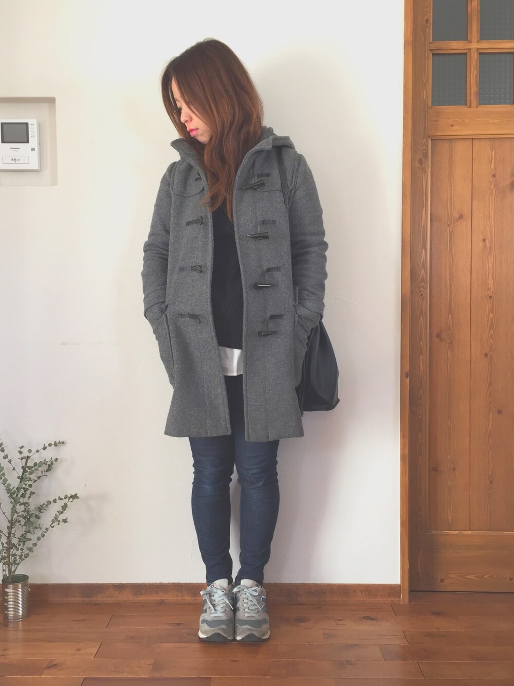 「ママコーデ、シンプル、ootd、シンプルコーデ、プチプラ、ラクチンコーデ」｜「GUのアイテム（ダッフルコート、グレー系）」を使った、ayumiさん（レディース・156cm）の冬コーディネートの1枚目の写真