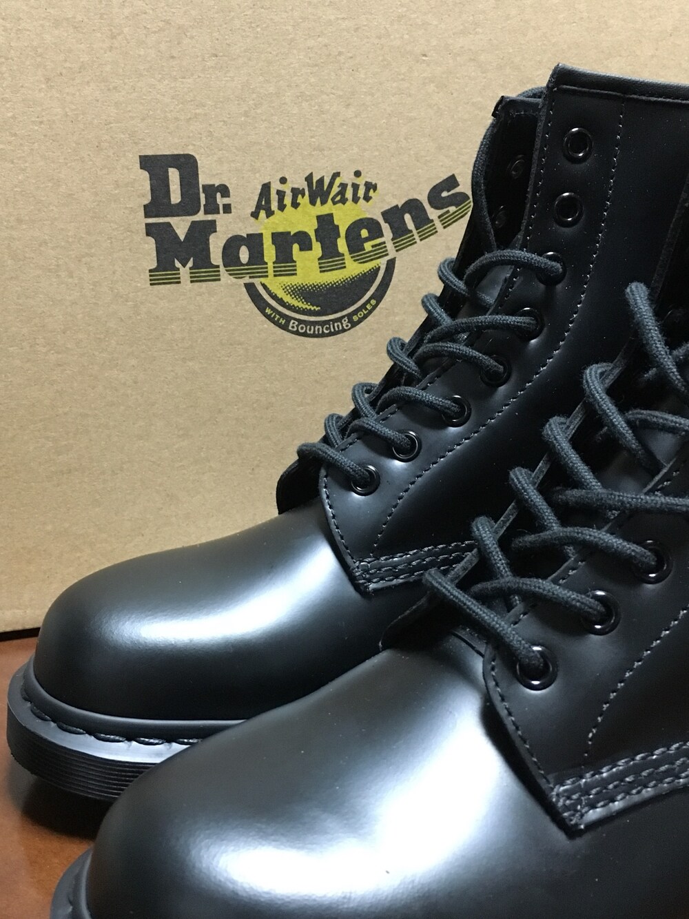 「ブーツ、ドクターマーチン、黒、ハイカット、パンク、モード、厚底シューズ」｜「Dr. Martensのアイテム（ブーツ、ブラック系）」を使った、Keiichi.さん（メンズ・175cm）の秋コーディネートの1枚目の写真
