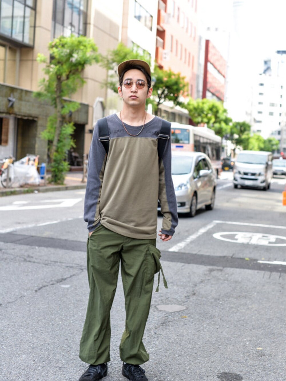 「C.EのC.E - Switching Long Tee（size - L）¥10500+tax（Tシャツ/カットソー、グリーン系）」を使った、kodona_tokyoさん（メンズ・180cm）の夏コーディネートの1枚目の写真