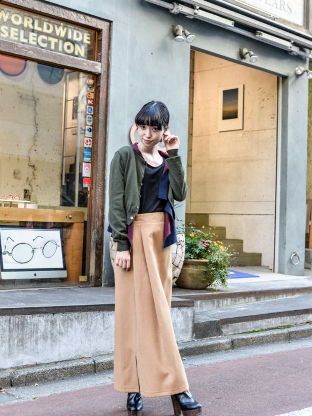 「COMME des GARCONSのCOMME des GARCONS - Design Cardigan ¥13500+tax（カーディガン/ボレロ、グリーン系）」を使った、kodona_tokyoさん（メンズ・164cm）の秋コーディネートの1枚目の写真