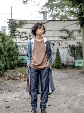 「NEONSIGN（ネオンサイン）のアイテム」を使った、kodona_tokyoさん（レディース・165cm）の秋コーディネート