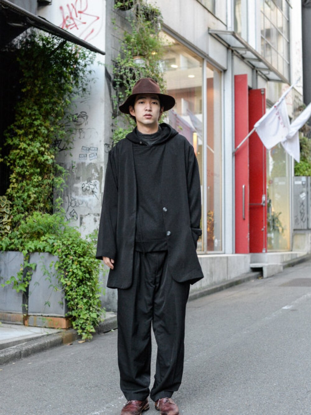 「Calvin KleinのCalvinKlein - Nocollar Jacket ¥10500+tax（ノーカラージャケット、ブラック系）」を使った、kodona_tokyoさん（メンズ・181cm）の秋コーディネートの1枚目の写真